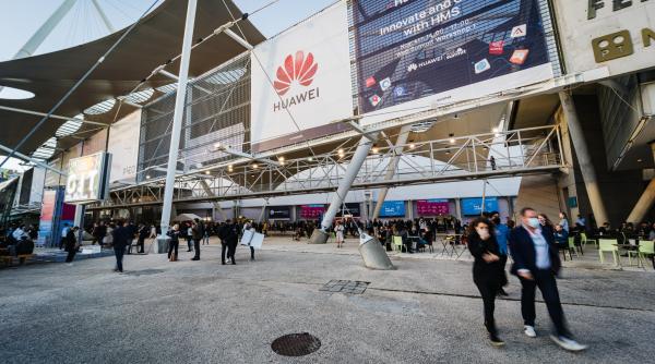 Cum vrea Huawei să scape de vigilența americanilor