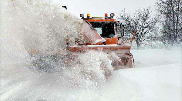 Ce riscă șoferii care intră pe drumuri închise din cauza condițiilor meteo