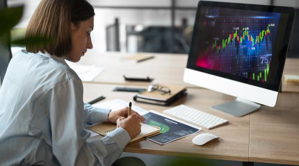 Bursa de la Bucureşti a închis în creştere. Tranzacții în valoare de 11,382 milioane euro