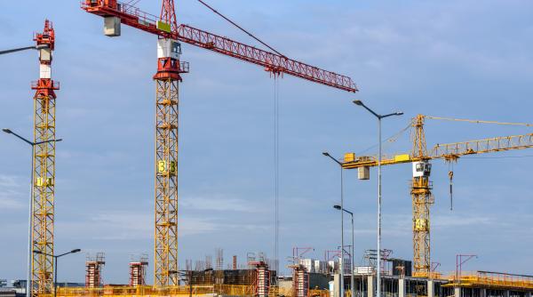 Investiţiile imobiliare din România în 2023, în scădere faţă de nivelul de anul trecut. Analiză