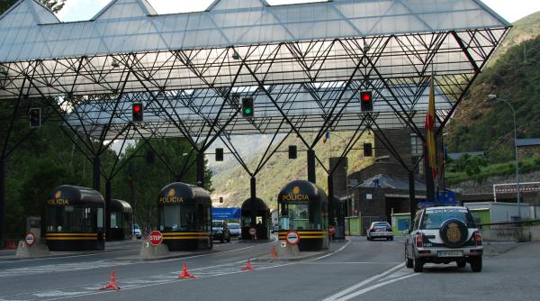 Polonia, zguduită de un scandal de trafic cu vize Schengen