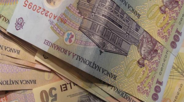 Salariul mediu net la nivel național a ajuns la 3.801 lei în 2022