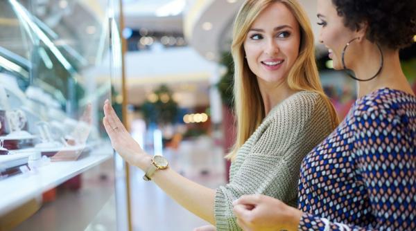 Cursul BNR. Leul s-a depreciat, aurul s-a scumpit 