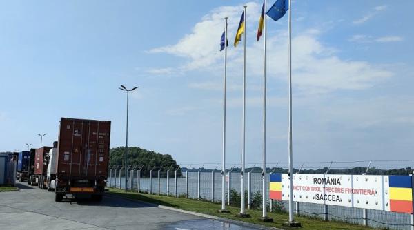 Circulația în Isaccea a fost oprită de autorități după atacurile de noaptea trecută de la graniță