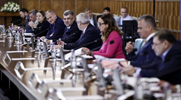 Noi ajutoare pentru români, aprobate, vineri, de Guvern. Cine primeşte bani