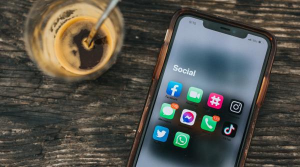 WhatsApp a luat o decizie radicală. Se aplică începând de astăzi