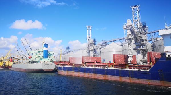 Ucraina a oprit temporar exporturile de cereale prin Marea Neagră pe motivul amenințării rusești