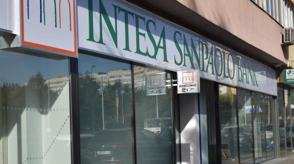  Intensa a cumpărat o bancă din România cu 130 milioane euro