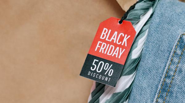 Black Friday 2023: Câţi români vor să profite de oferte, ce bugete au şi ce produse caută (studiu)