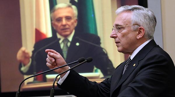 Isărescu nu e prea optimist privind ratele creditelor