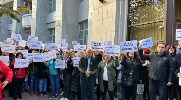 Sindicaliștii Caselor de Asigurări de Sănătate pichetează ministerul Sănătății și Guvernul