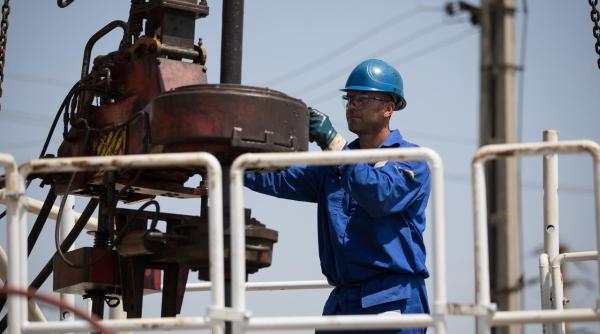 Producția de țiței a României, în scădere, importurile s-au redus și ele