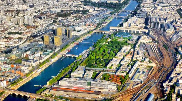 Franța face economii și vrea să renunțe la 25% din spațiul ocupat de administrația statului