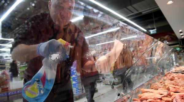 Sorin Minea (Romalimenta): Oamenii consumă din ce în ce mai puțină carne