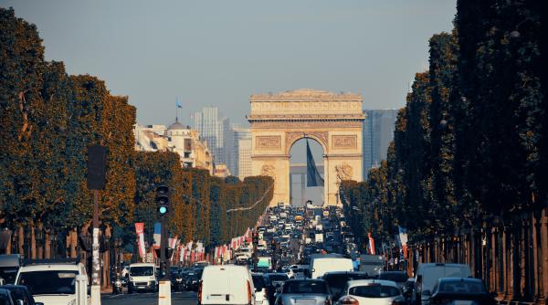 Fără SUV-uri în centrul Parisului! Edilii orașului fac curățenie