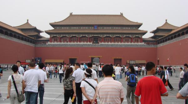 Trei milioane de chinezi s-au înscris în cursa pentru un post de funcționar public, în căutarea disperată de stabilitate