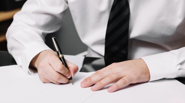  Președintele Iohannis a promulgat Legea privind sistemul public de pensii