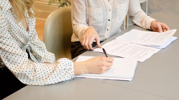 Alpha Bank România introduce noi instrumente financiare 