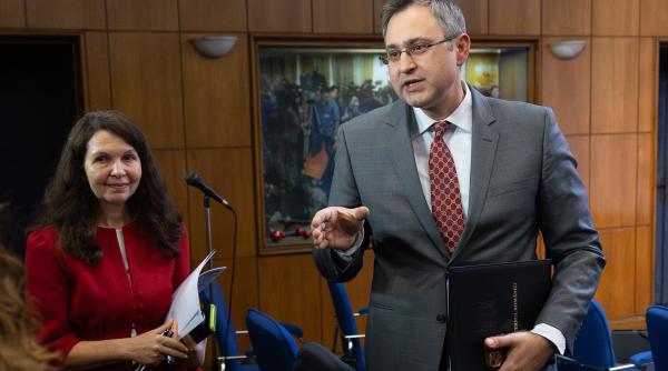 Gratuitate pentru cartea electronică de identitate: O decizie ”interesantă” 