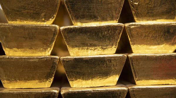 Un mare producător de aur și-a concediat CEO-ul