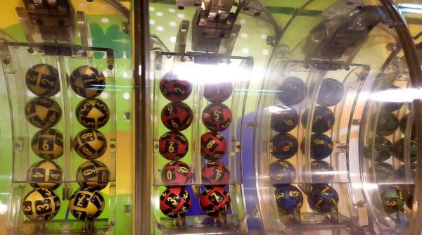 Loto. Reporturi cumulate de peste 10 milioane de euro