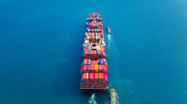 Trasportul maritim de mărfuri, în impas. Impactul resimțit de consumatorii finali