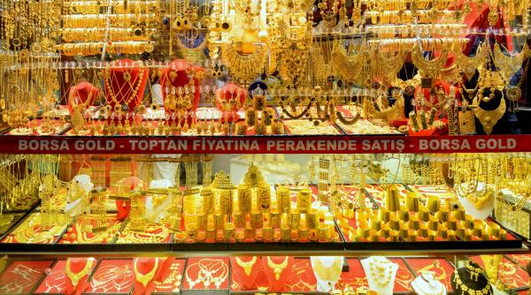 Cererea record de aur în 2023 se extinde și în 2024