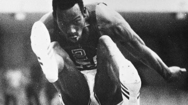 Medalie de aur vândută la licitație pentru 441.000 de dolari