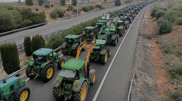 Fermierii italieni se îndreaptă către Roma. Care sunt revendicările acestora