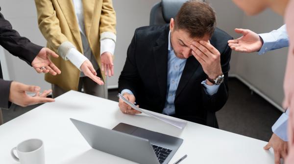 Majorarea pensiilor, misiune aproape imposibilă. Negrescu: Firmele sunt în blocaj financiar. Exporturile stau din ce în ce mai rău!