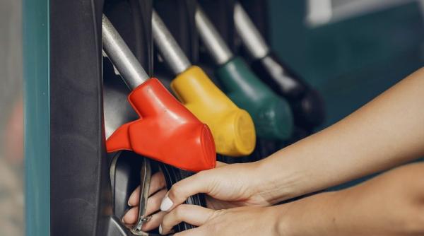 Companiile petroliere americane, alianţă cu producătorii de porumb împotriva ameninţării automobilelor electrice