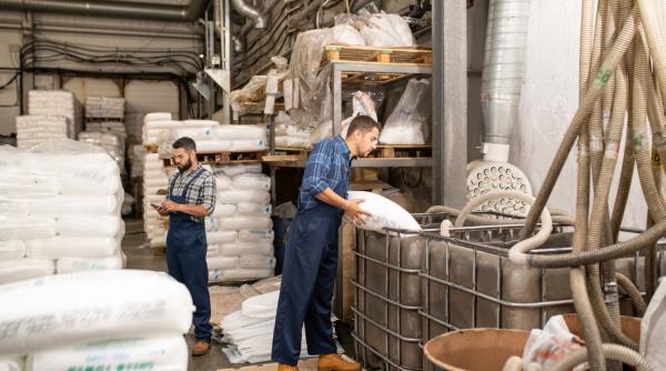 Previziuni pesimiste privind evoluția prețului la zahăr