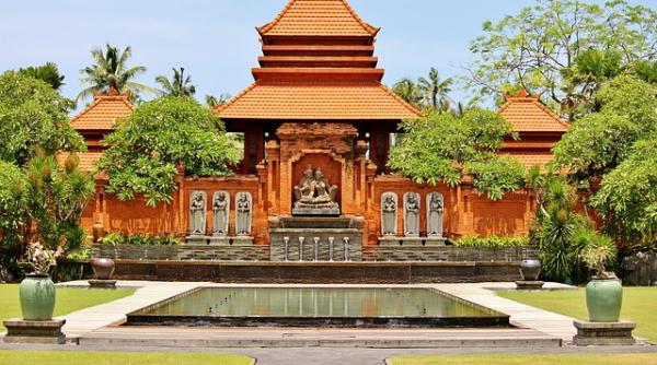 Turiștii străini vor plăti o taxă de mediu pentru a intra în Bali