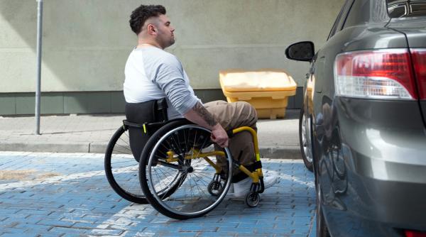 Nou sprijin. Un nou card pentru anumite persoane