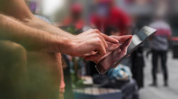 Apple, amendată în premieră de Uniunea Europeană