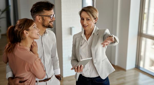 Agențiile imobiliare vor avea o nouă lege. Ce se schimbă