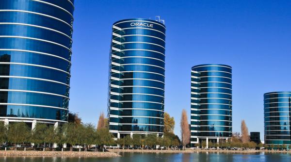 Oracle a reușit să convingă Wall Street că beneficiază de nebunia AI