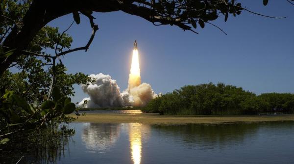 Rachetă japoneză care trebuia să ducă un satelit pe orbită, explozie imediat după lansare