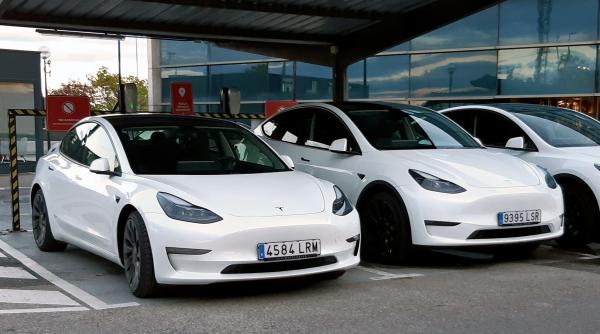 Tesla majorează prețul pentru modelul Y pe anumite piețe europene
