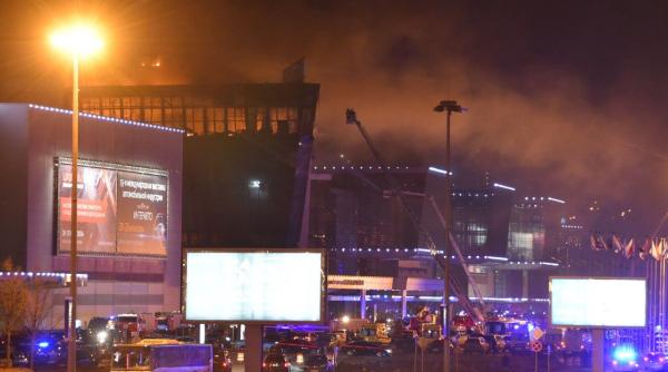 FT: Peste 130 de morți și 100 de răniți în atacul terorist de la Moscova. Reacția lui Putin