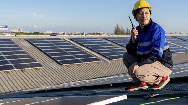 Casa Verde Fotovoltaice pentru Unități de Cult. Laurențiu Neculaescu a explicat care sunt condițiile