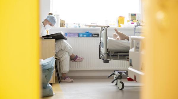 Guvernul face rectificări la ”Taxa pe boală”. Categoriile care vor fi scutite