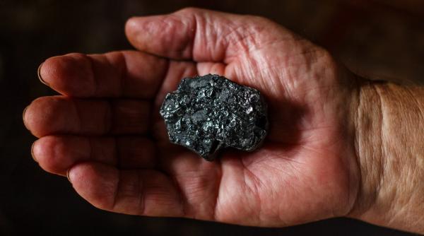 Producția mondială de energie pe bază de cărbune a crescut cu 2% anul trecut