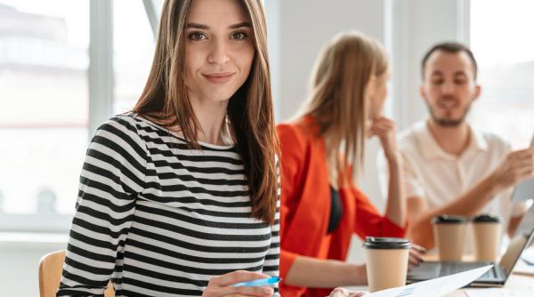 Bani mai mulți pentru tinerii aflați în perioade de internship