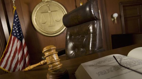 Demnitarii români vor plăti sume uriașe dacă nu vor apăra România în litigiile internaționale