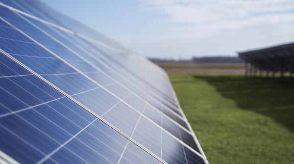 Compania SunPower dă afară oameni și închide sectoare de activitate