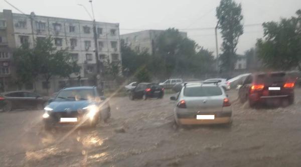 Vine furtuna în 24 de județe! Atenționare valabilă până la noapte