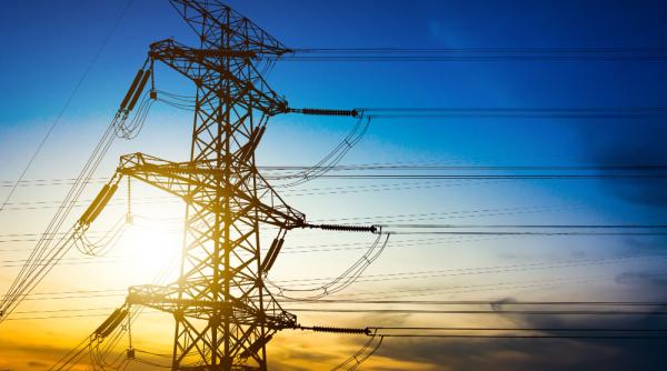 INS: Producția de energie primară a scăzut în primele trei luni din an