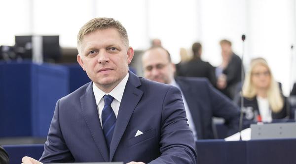 Premierul Slovaciei, Robert Fico, a fost împuşcat - Video