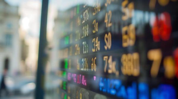 Indicele Dow a atins un record istoric, depășind 40.000 de puncte 